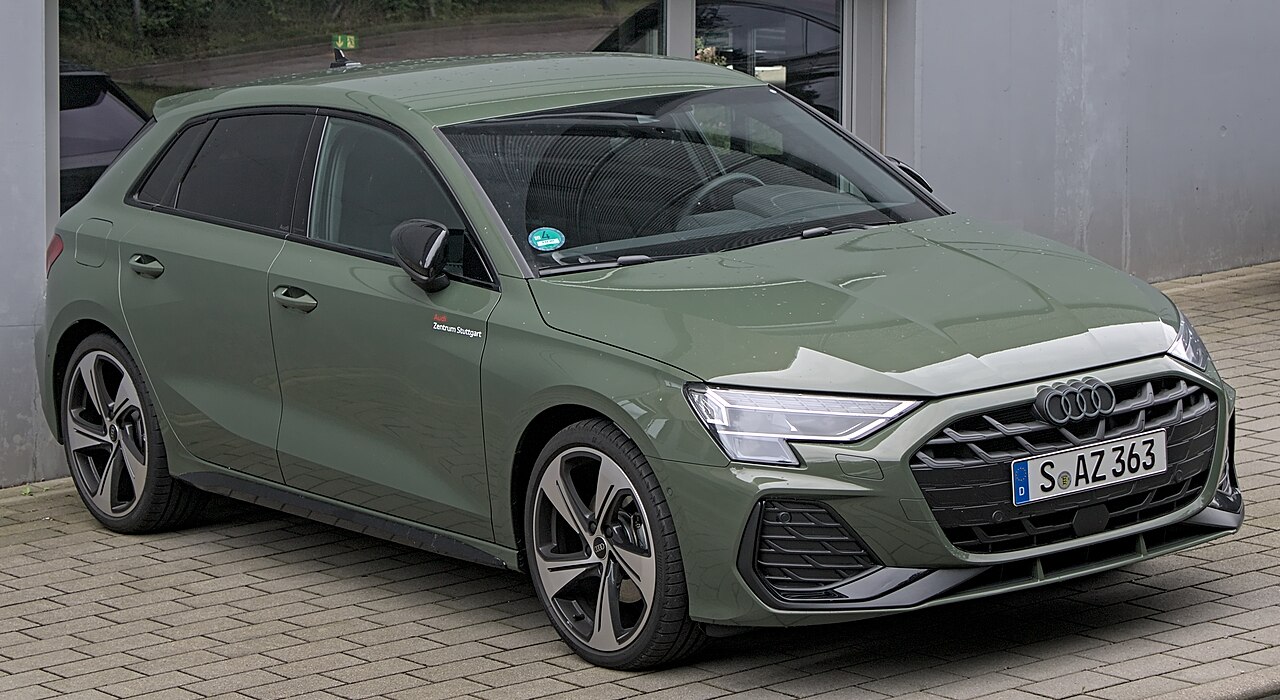 Audi A3 Facelift, olivgrün